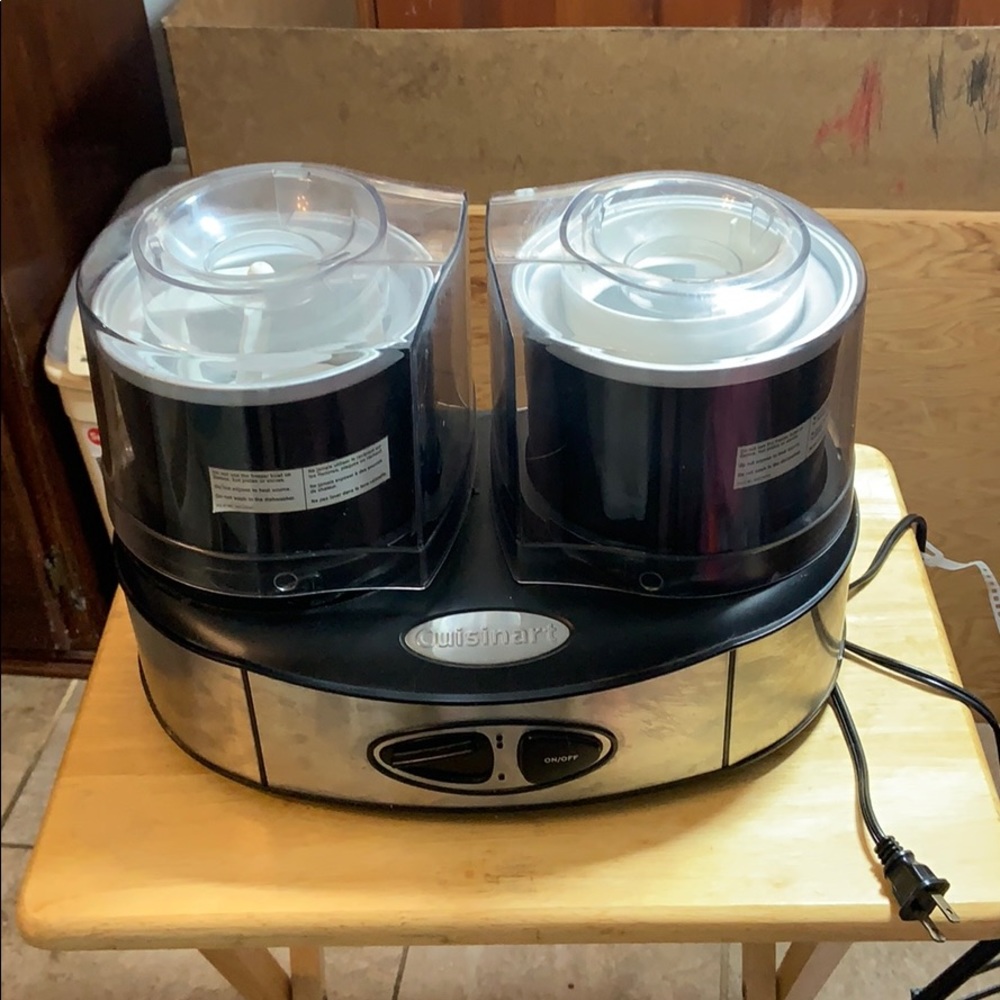 Cuisinart Duo Ice Cream/yogurt maker. Great shape.